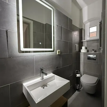 Apartment 4g Lv 6-zimmer-apartment Hbf *