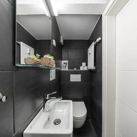 4g Lv 6-zimmer-apartment Hbf Apartment *